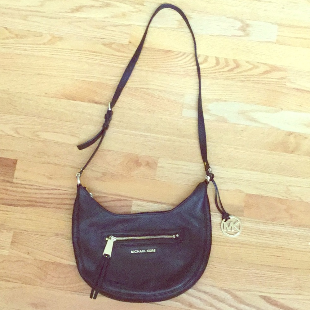 Michael Kors crossbody bag EUC